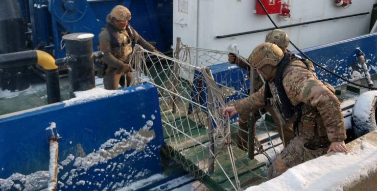 В портах Черноморска и Николаева СБУ заблокировали российские буксиры, с которыми связывают экс-нардепа Козыря