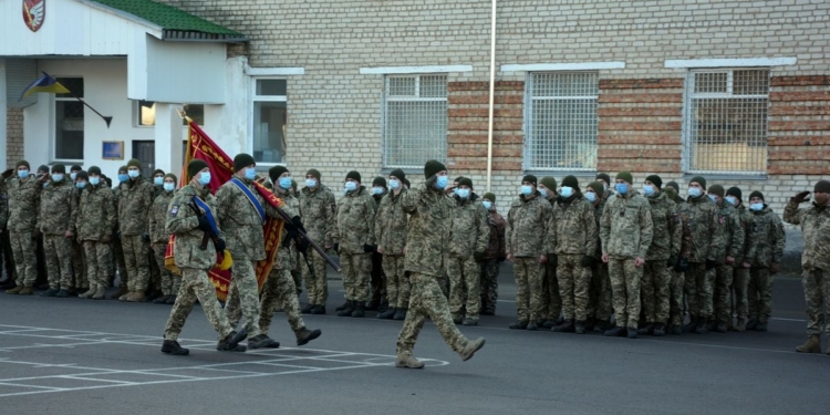 Теперь точно вернулись: в Николаеве встретили десантников 79-ки, возвратившихся с Донбасса (ФОТО)