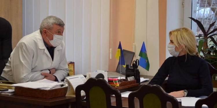 В том, что сотрудники Николаевской областной больницы перед праздниками остались без зарплаты, главврач не виноват – глава Николаевского облсовета (ФОТО)