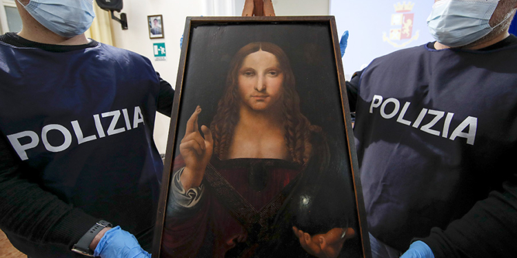 500-летнюю копию картины Леонардо да Винчи «Спаситель мира» нашли в неаполитанской квартире