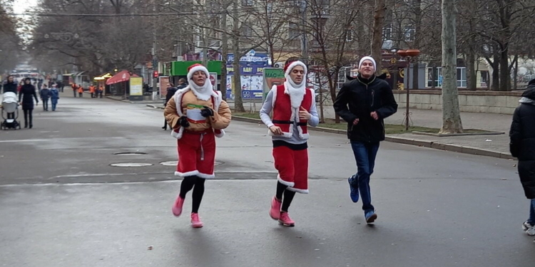 20 км 21 м: в Николаеве состоялся  новогодний забег “Беги к цели” (ФОТО)