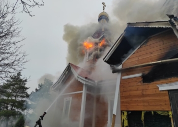 На Николаевщине Рождественские богослужения завершились без происшествий, а на Кировоградщине тушили церковь (ФОТО)
