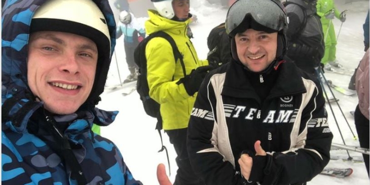 Зеленский с камерой GoPro на голове “засветился” в Буковеле (ФОТО)