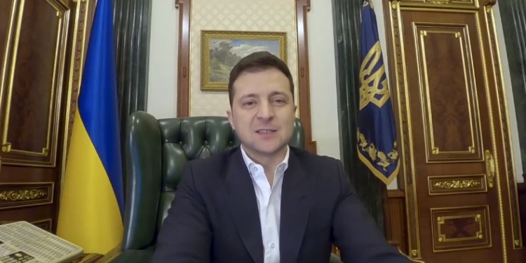 Без посредников и лжи. Зеленский перечислил, сколько всего сделал для украинцев (ВИДЕО)