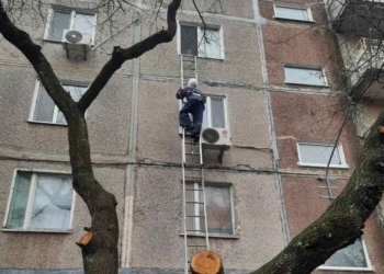 Новый год николаевские спасатели начали с добрых дел (ФОТО)