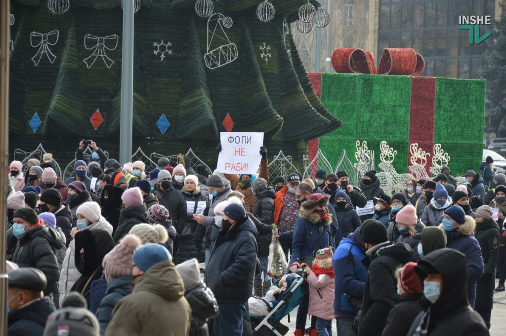 В Николаеве ФОПы снова вышли протестовать против локдауна (ФОТО и ВИДЕО) 21