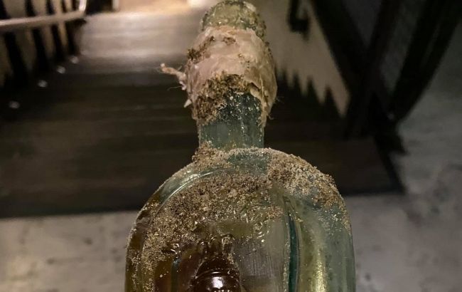В Одессе откопали бутылку с коньяком, которой 100 лет. Ее стоимость впечатляет (ФОТО, ВИДЕО) 2