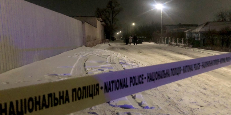 Отрезал отцу нос и гениталии. В Доманевке садист ранил из винтовки двух полицейских