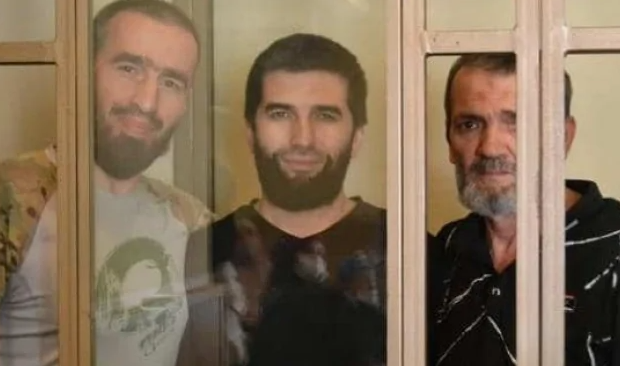 Российский суд отправил на 13-18 лет в колонию трех крымских татар по делу “Хизб ут-Тахрир”