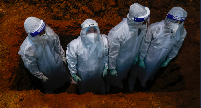 Ночные клубы во Франции могут перепрофилировать  в центры по вакцинации