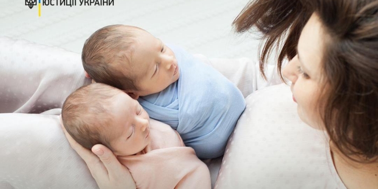 Лимон, Зеленский, Дартаньян, Золушка. Какие еще имена давали украинцы своим детям в прошлом году