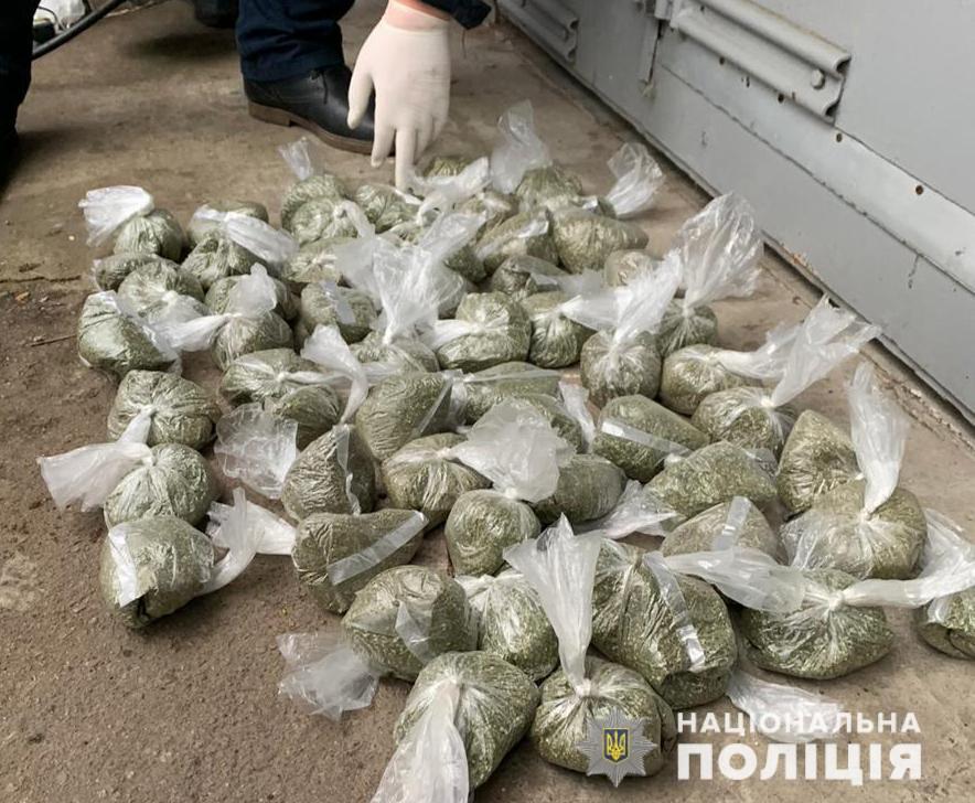 В Житомире задержали разведчиков за организацию наркоторговли (ФОТО) 5