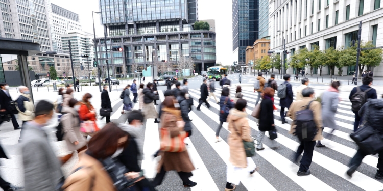 В Японии назначен министр по делам одиночества из-за роста числа самоубийц