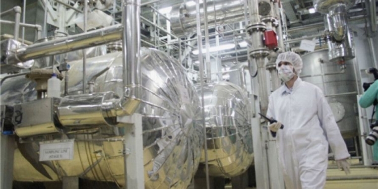 Иран начал производить металлический уран – Германия, Франция и Великобритания обеспокоены