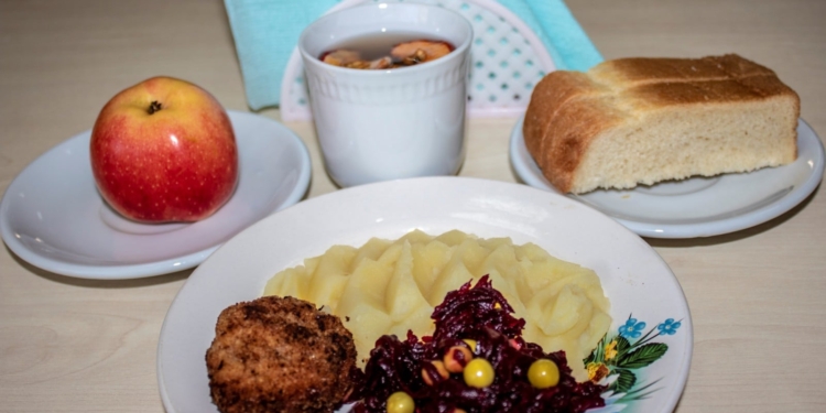 В Вознесенске вслед за Николаевом ввели родительскую плату за питание школьников 1-4-х классов