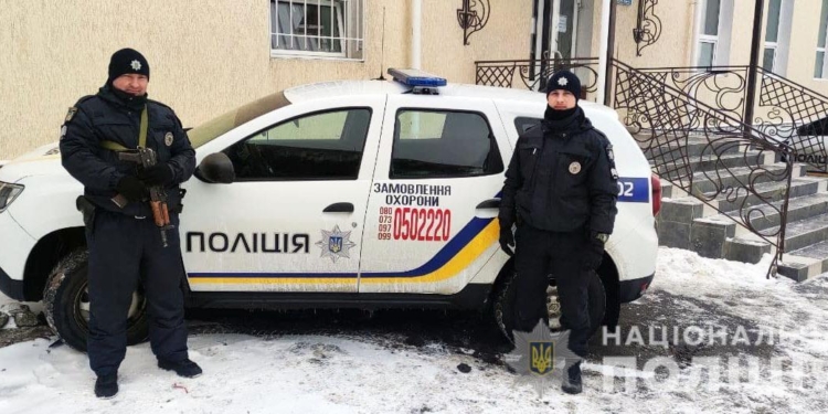 В Николаеве полицейские охраны задержали пьяного киевлянина с наркотиками