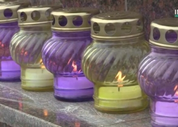 В Николаеве чтят память Героев Небесной Сотни (ВИДЕО)