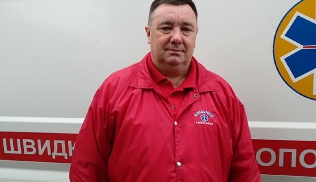 Скорая не могла проехать: под Ровно фельдшер 2 км нес пациента на спине по сугробам