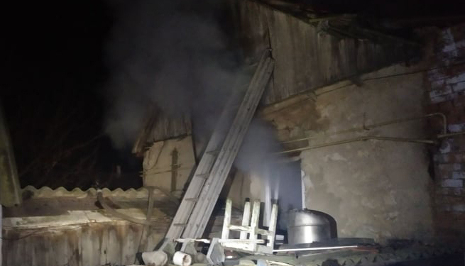 В Николаевской области на пожарах в жилье ожоги разной степени получили двое мужчин – один в тяжелом состоянии (ФОТО)