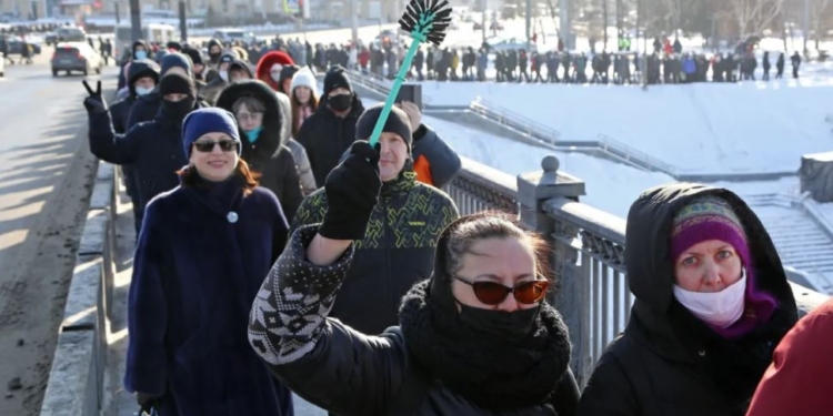 Команда Навального заявила о прекращении акций протеста – до весны