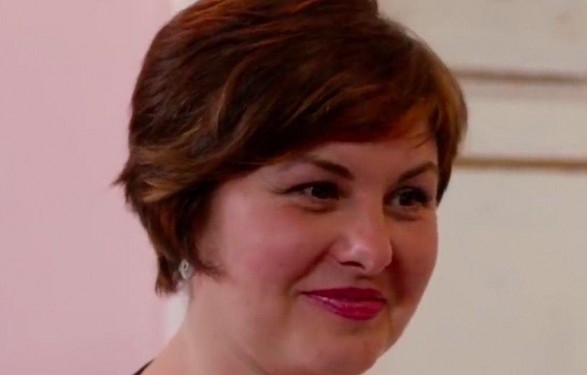 Внимание, афера. По областям гастролирует “психолог Зеленского” – представляется экспертом ВОЗ, продвигает свою компанию