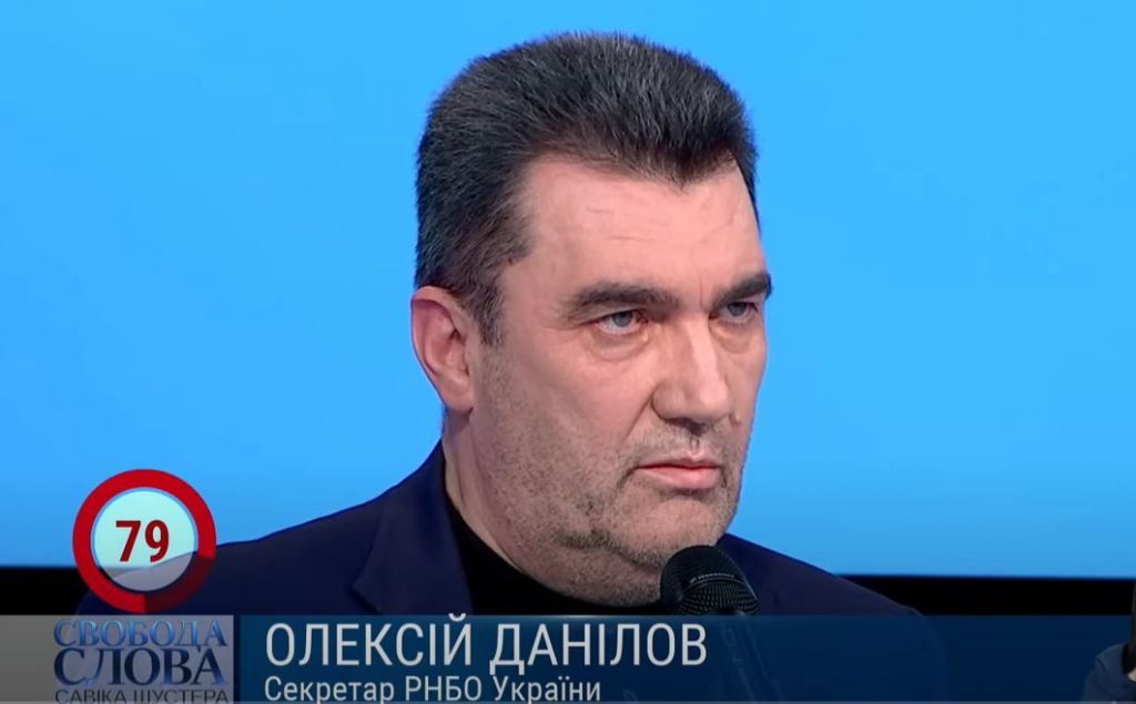 Данилов анонсировал санкции против нардепов, Яценюк заявил, что предъявлять основания для санкций государство не обязано 1