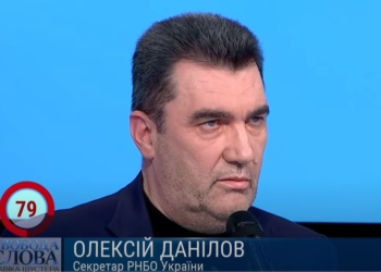 Данилов анонсировал санкции против нардепов, Яценюк заявил, что предъявлять основания для санкций государство не обязано