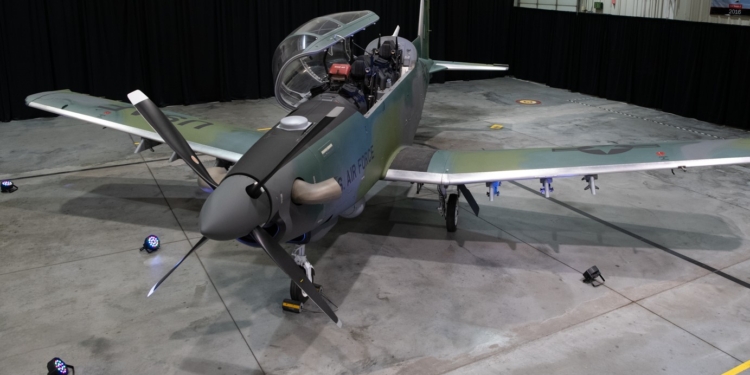 Идеальный разведчик. ВВС США получили на вооружение турбовинтовой штурмовик (ВИДЕО)