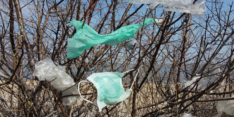 В Австралии из медицинских масок сделали дорожное покрытие
