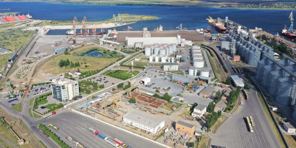 За прошлый год в порт "Ника-Тера" инвестировано 60 млн.грн. 1