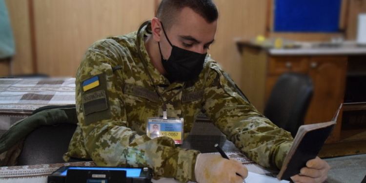 В Николаеве пограничники не пропустили на берег шестерых египтян