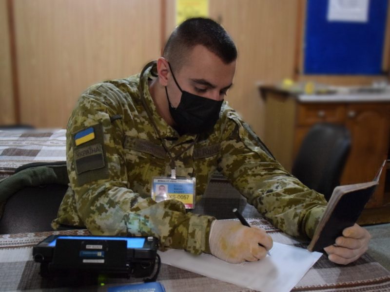 В Україні скоро запрацює Е-черга на кордоні: названо терміни