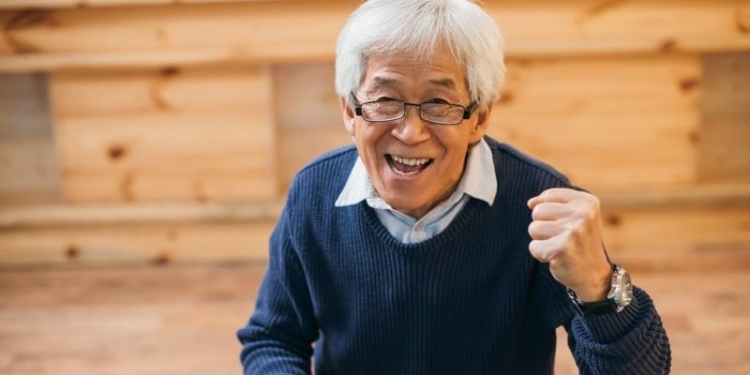 Пожилому человеку для счастья нужны три вещи. Как в Японии делают стариков счастливыми