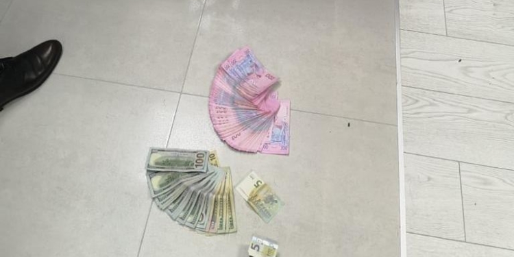 Двое жителей Николаева сбывали наркотики через Интернет – «наторговали» на миллион гривен (ФОТО)