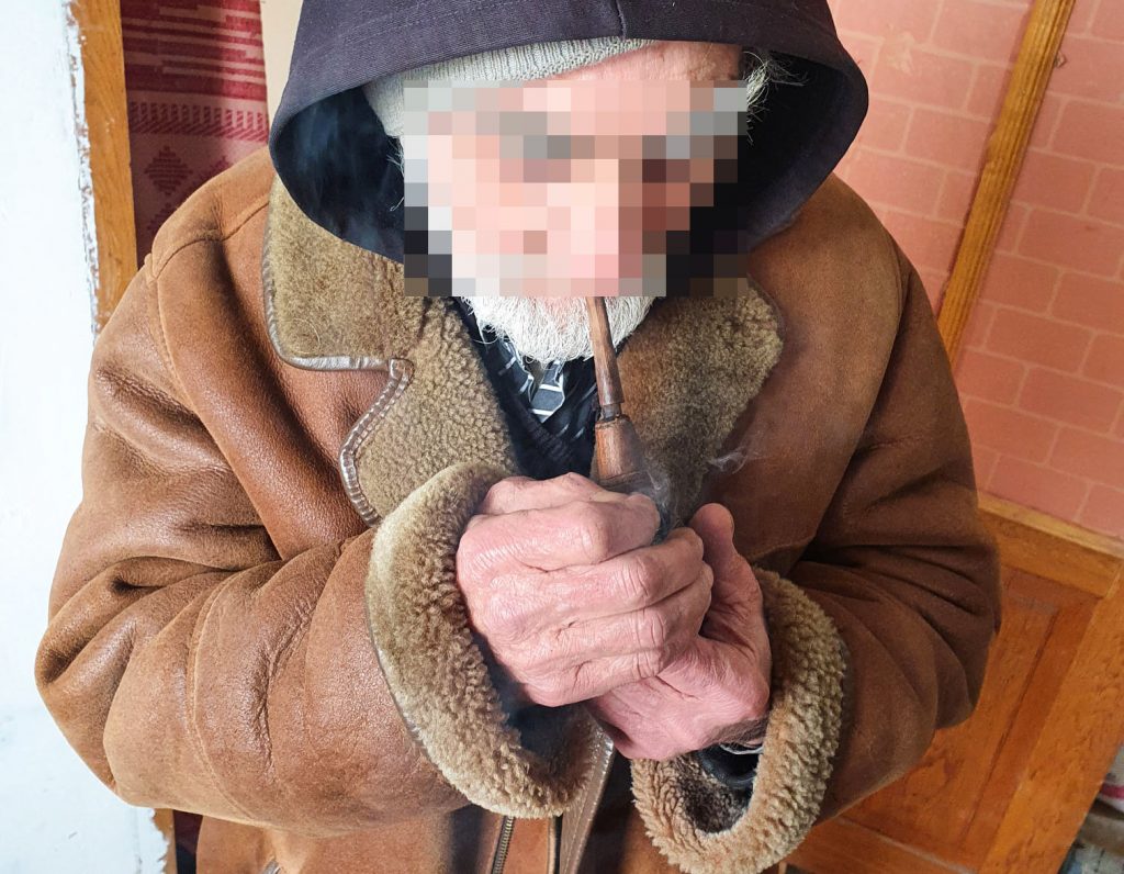 «Все для себя»: на Николаевщине пенсионер хранил конопли на 0,5 млн.грн. (ФОТО, ВИДЕО) 15