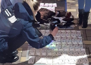 «Откаты» за премии – в Николаеве задержали главного бухгалтера и кассира Главного управления Нацполиции в области (ФОТО)