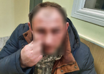 Пьяный и в розыске за грабеж: в Николаеве задержали жителя Хмельницкого (ФОТО)