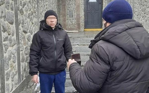 Николаевские полицейские передадут Молдове опасного преступника (ФОТО, ВИДЕО)