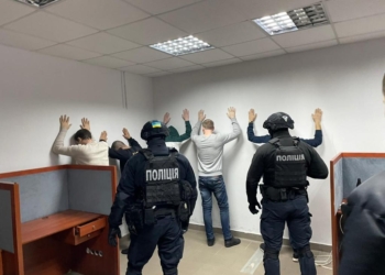 Полиция накрыла банду коллекторов – выбивали долги с помощью порно шантажа (ФОТО, ВИДЕО)