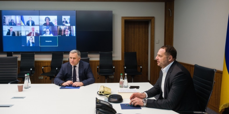 Ермак – послам стран G7: Украина готова к дискуссиям в формате ТКГ по обеспечению режима тишины на Донбассе