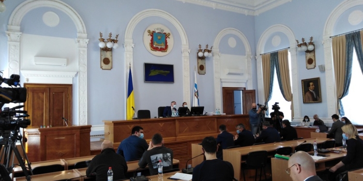 Стартовала сессия Николаевского горсовета: 40 земельных вопросов и вопрос о русском языке, вопроса по КООПу нет (ФОТО)