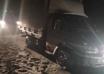 Во вчерашнюю непогоду помощь спасателей Николаевщины понадобилась только одному грузовику – он застрял на полевой дороге (ФОТО)