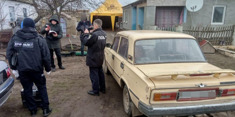 Участковые инспекторы оперативно разыскали угнанный ВАЗ, и угнавшего его жителя Николаева