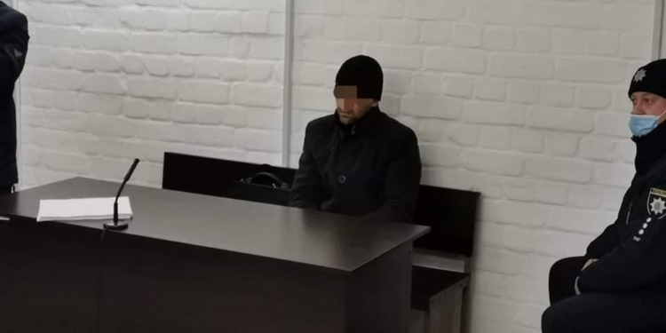 Таксиста, который застрелил в Николаеве женщину, арестовали на 2 месяца. Свою вину он признает