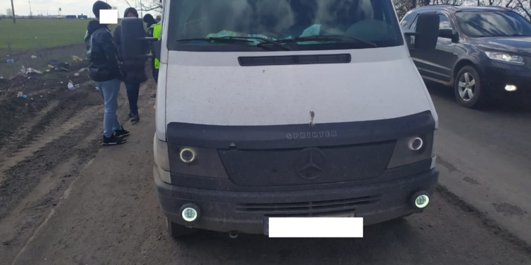 Налоговая милиция Николаевщины выявила передвижную мини-АЗС. Незаконную (ФОТО)