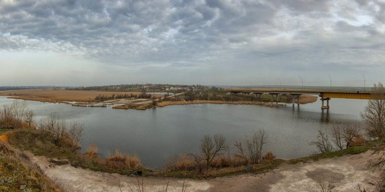 После сброса сточных вод Криворожских предприятий в Ингулец сделали анализ воды в Снигиревке – ПДК хлоридов, сульфатов и железа зашкаливает