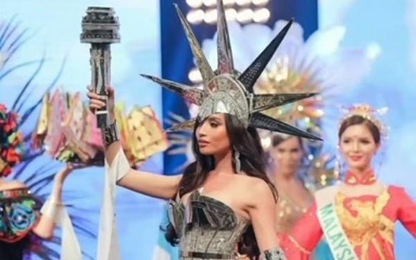 Биологический мужчина выиграл женский конкурс красоты в Неваде (ВИДЕО)