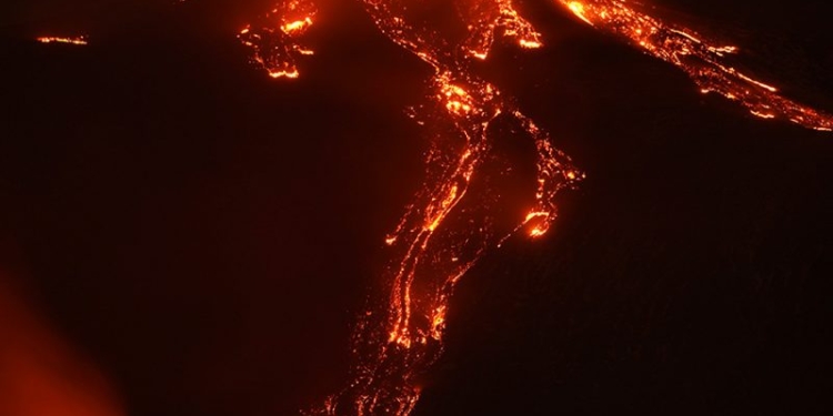 Этна не успокаивается: руководство Сицилии просит правительство Италии ввести ЧП
