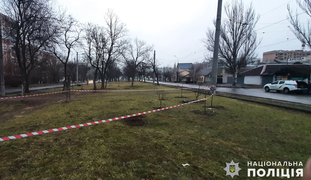 В Николаеве ранним утром на улице взорвалась граната - 43-летний пострадавший в реанимации 1