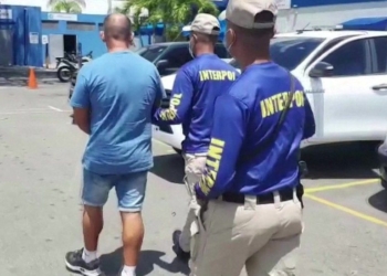 Итальянский мафиози прятался от полиции почти 7 лет, но его погубил кулинарный влог (ВИДЕО)